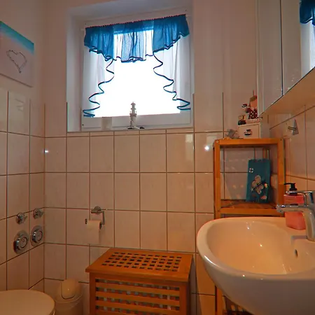 Appartementhaus Nicole, 아파트 *